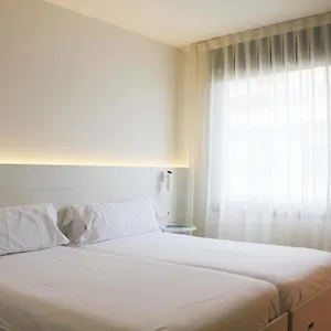 Pol & Grace Hotell