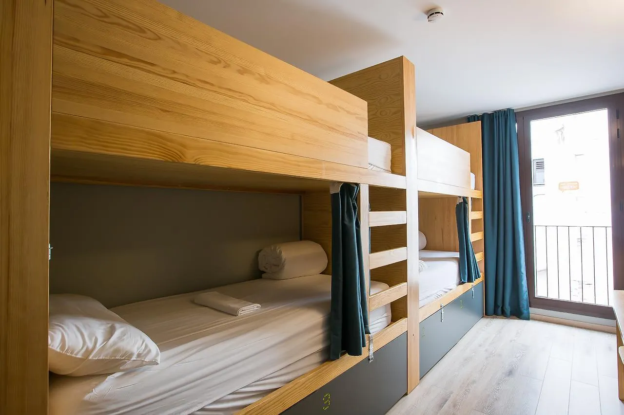 Yeah Barcelona Hostel 0*,